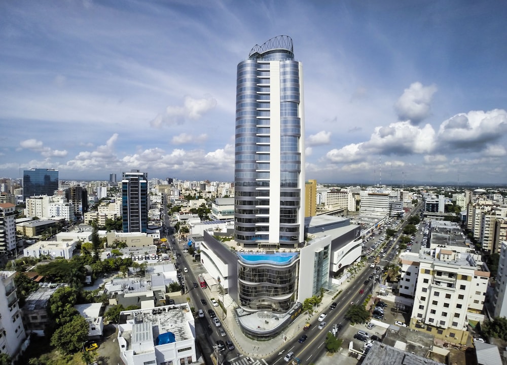 Book Embassy Suites by Hilton Santo Domingo in Santo Domingo