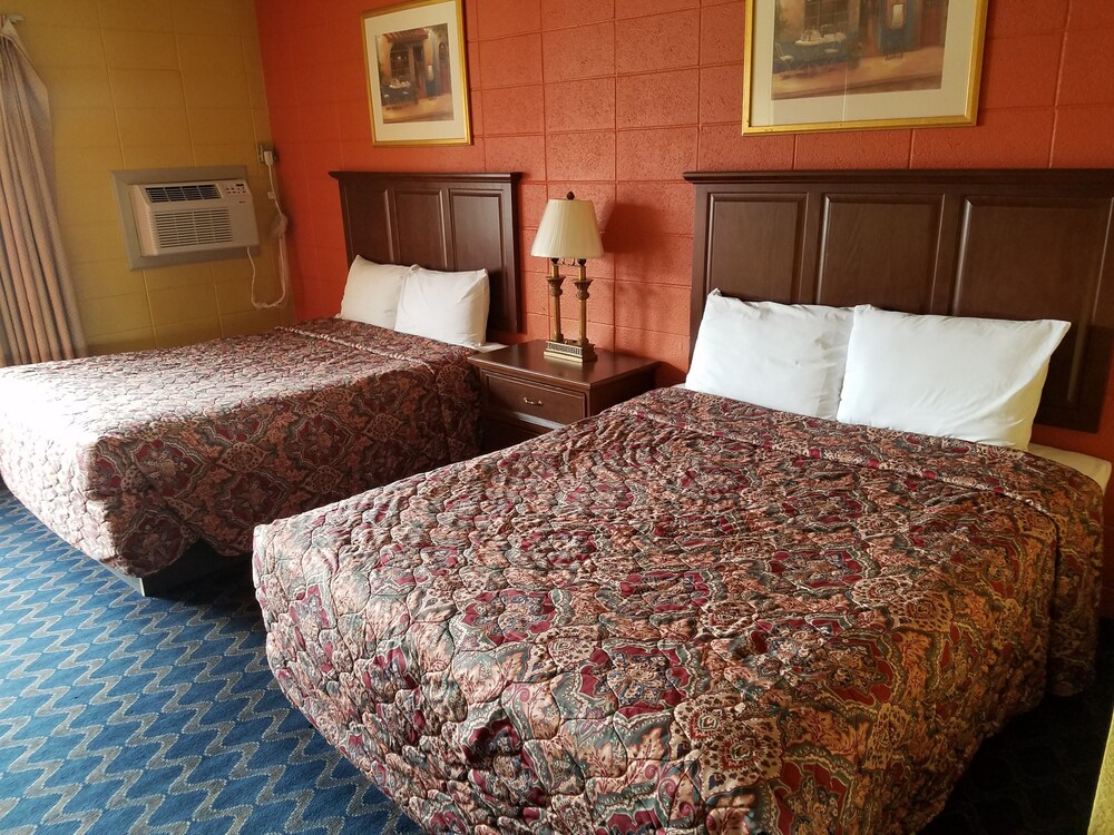 Book Guest House Motel In Carthage Hotelscom