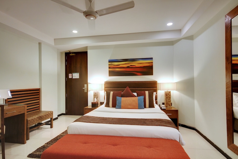 The Somerset Hotel Male Info Photos Reviews Book At Hotels The Somerset Hotel Male