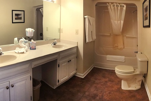 Book Beau Rivage Golf Resort In Wilmington Hotels Com