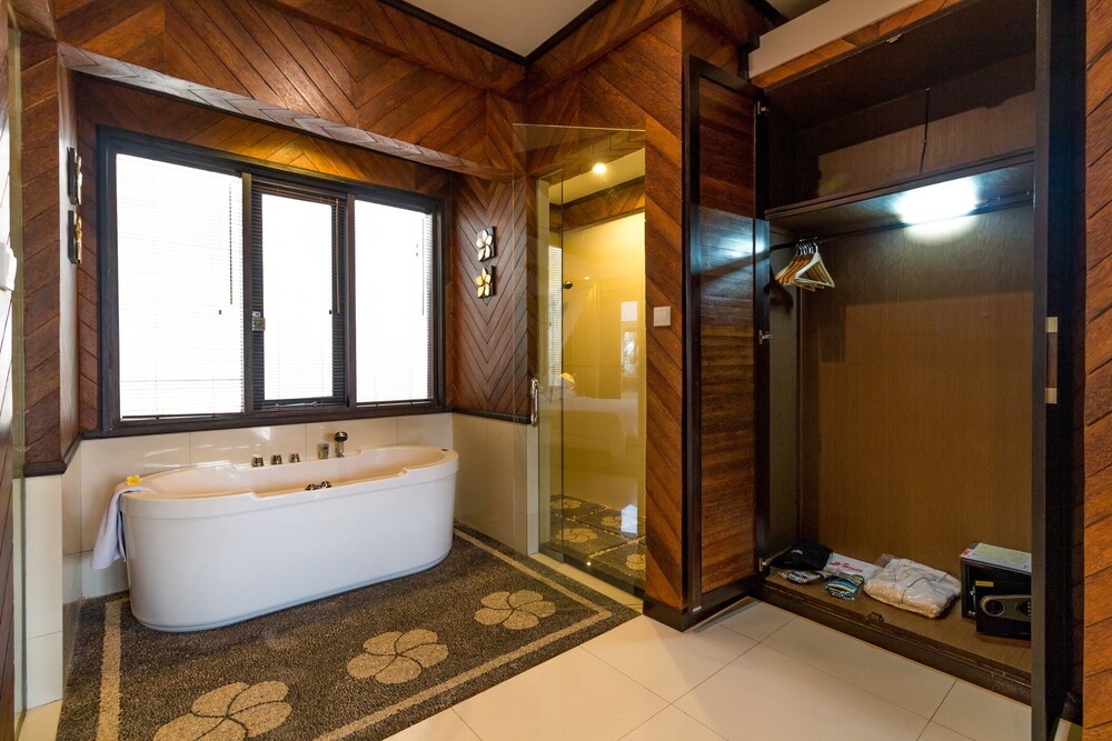 Book Airis Luxury Villas Spa In Ungasan Hotels Com