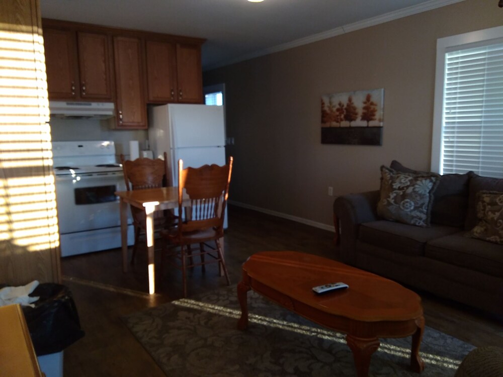 Book South S Cottages In Lake Village Hotels South S Cottages Lake Village Cottage 3 Bedrooms 1 Queen