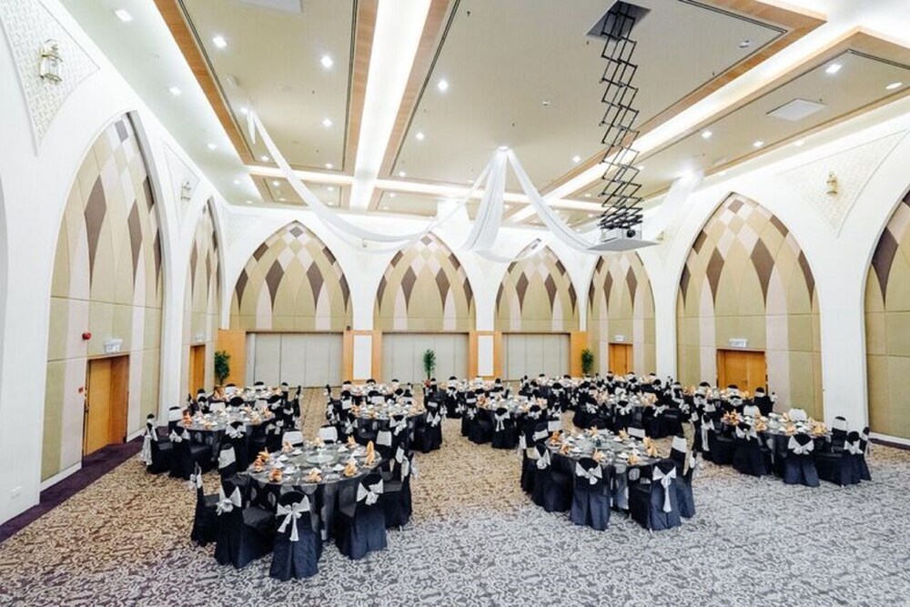 Book Raia Hotel Kota Kinabalu in Kota Kinabalu  Hotels.com