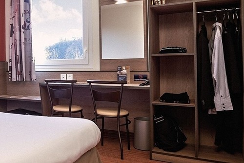 シャトールー Chr シャトールー センター空港 周辺のホテル 宿泊予約 格安ホテル予約 最安値検索 ホテルズドットコム シャトールー Chr シャトールー センター空港 周辺のホテル 宿泊予約 格安ホテル予約 最安値検索 ホテルズドットコム