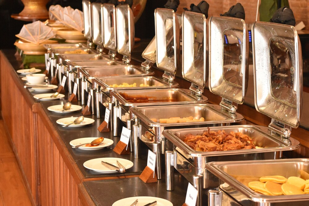 Book Bagan Thiripyitsaya Sanctuary Resort in Nyaung-U  Hotels.com