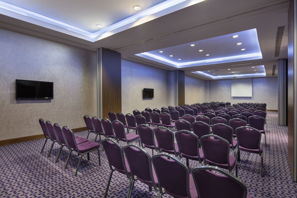 Basaksehir Hotel Rooms Rooms Suites Hampton By Hilton Istanbul Kayasehir Basaksehir