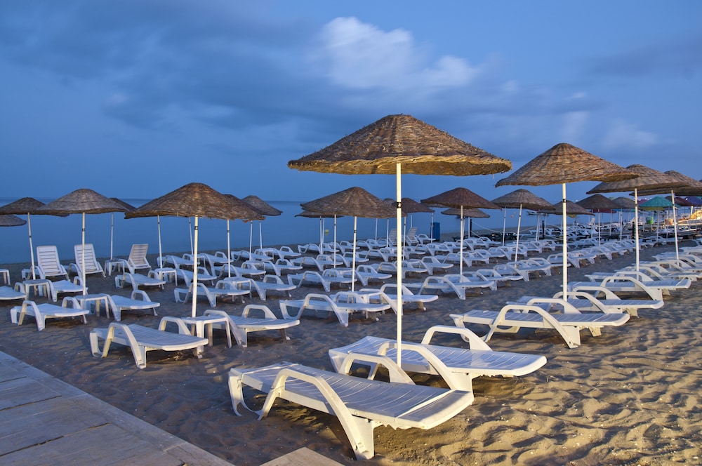 Book Ronax Hotel In Selimpasa Hotels Ronax Hotel Istanbul Beach