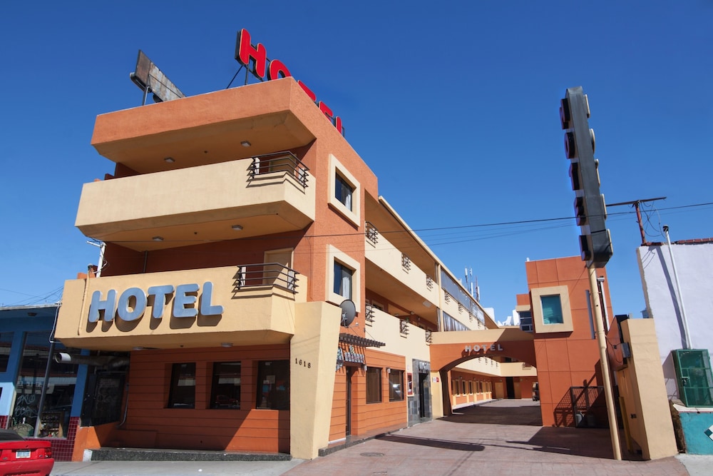 Book Aqua Rio Hotel In Tijuana Hotels Aqua Rio Hotel Tijuana