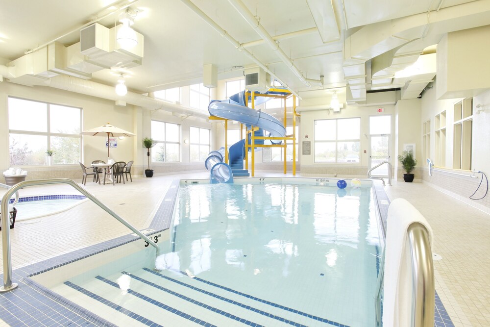 Book Vegreville Suites in Vegreville