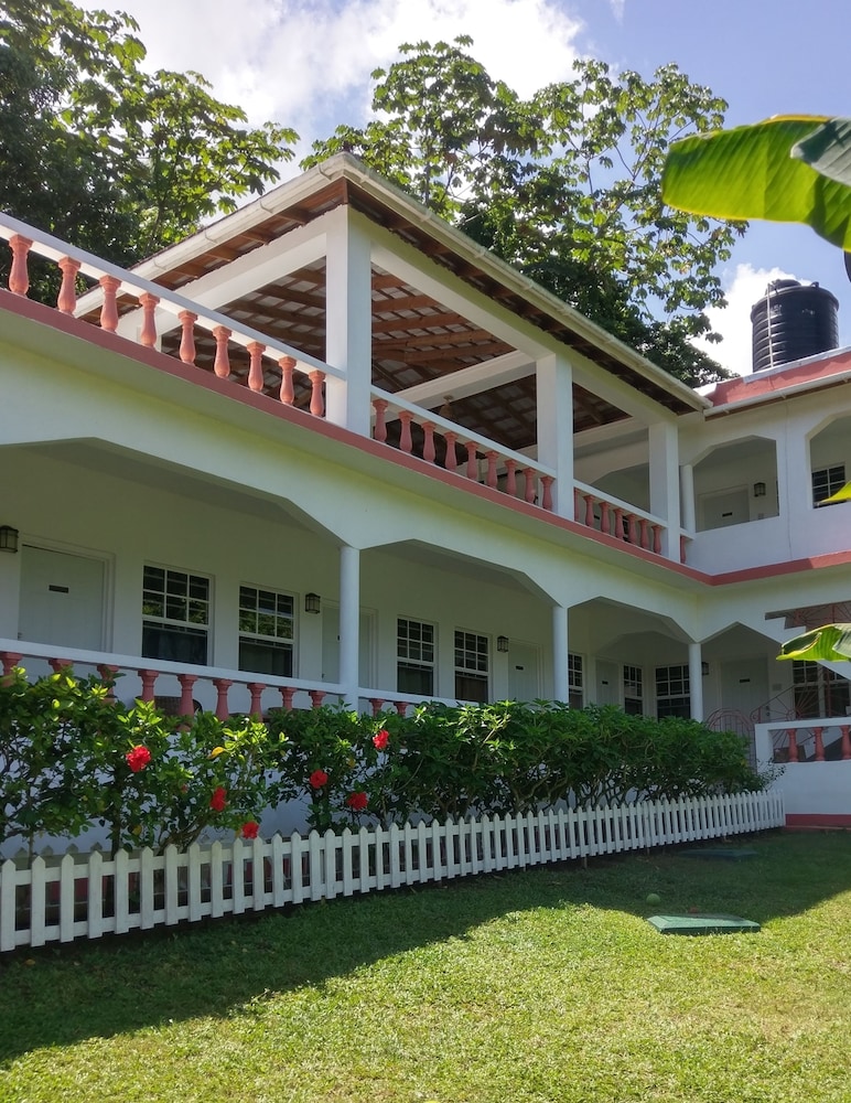 Book Polish Princess Guest House In Port Antonio Hotels Polish Princess Guest House Port Antonio