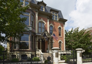 Picture of The Wheeler Mansion in Chicago