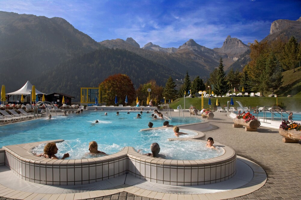 les bains d ovronnaz leytron info photos reviews book at hotels com