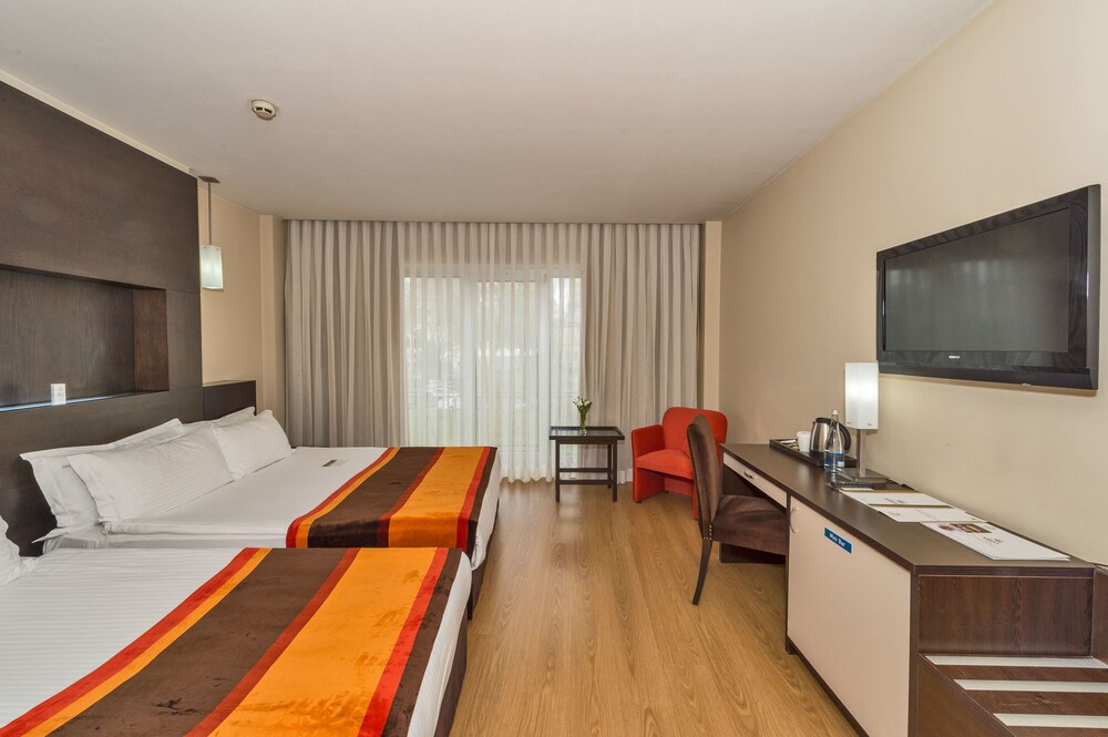 Hotel Beyaz Saray Istanbul Hotels Com