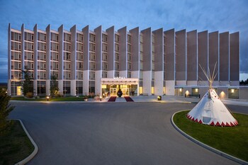 A(z) Grey Eagle Resort hotel fényképe itt: Calgary