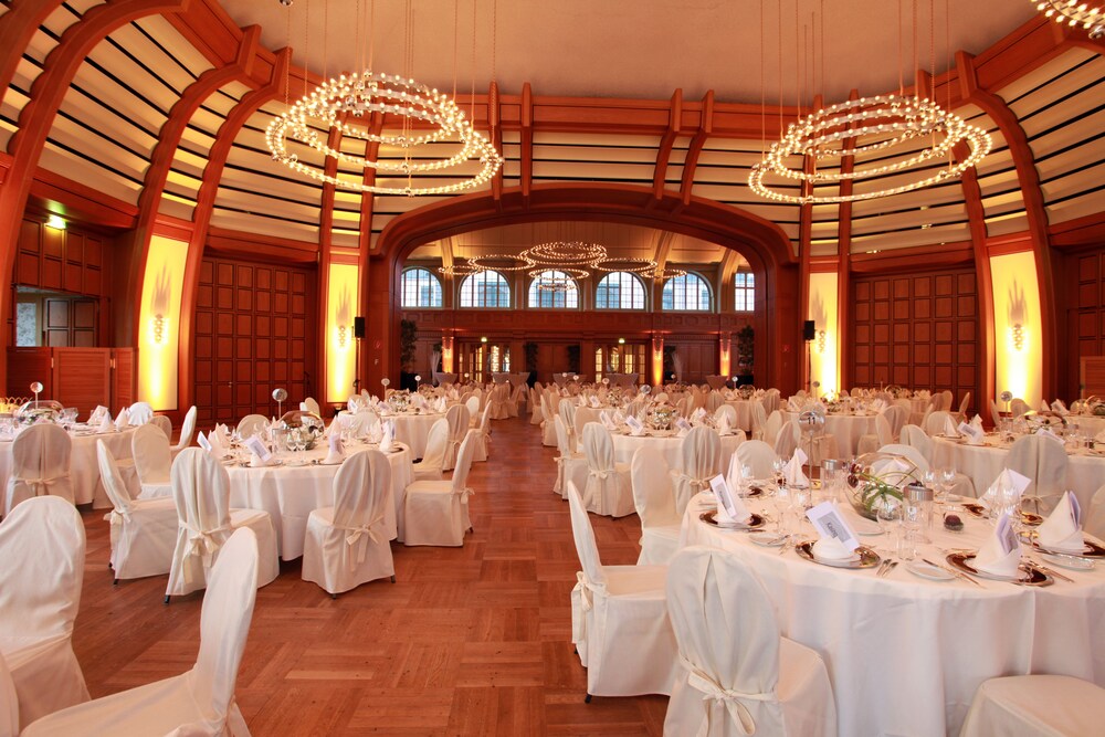 Book Kasino Hotel in Leverkusen | Hotels.com