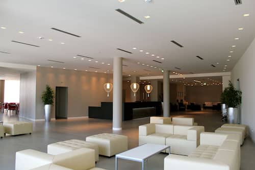 Tag Hotel En Fano Hotels Com<script async src=