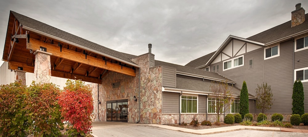Book Timber Creek Inn And Suites In Sandwich Hotels Timber Creek Inn And Suites Sandwich