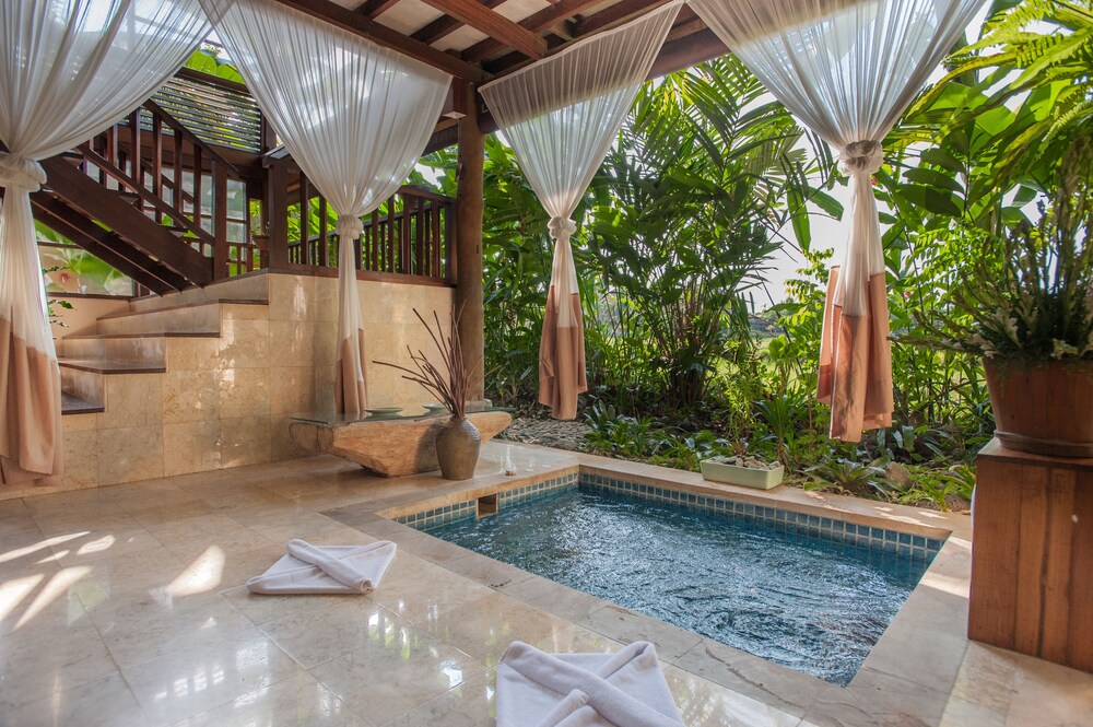 コマネカ アット モンキーフォレスト ウブド の宿泊予約 ホテルズドットコム