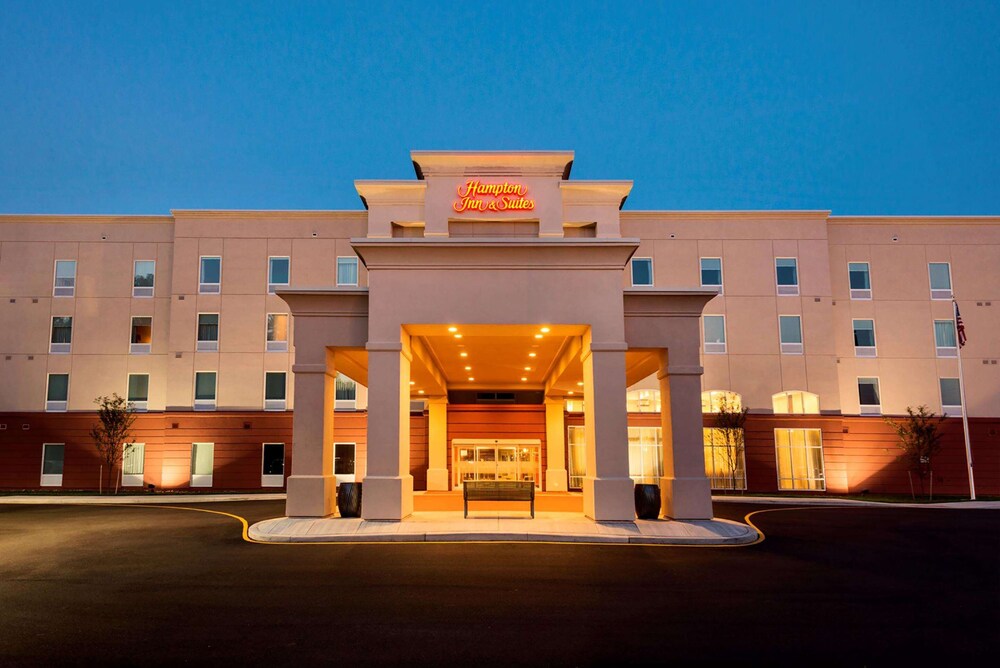 Book Hampton Inn & Suites Wilmington Christiana in Newark