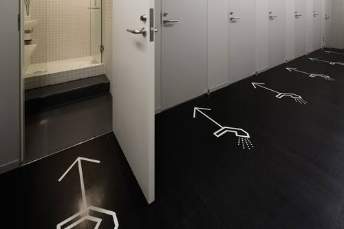 ナインアワーズ 成田空港 トイレやシャワーも多く 非常に快適な空港内カプセルホテル 宿泊予約はホテルズドットコム ナインアワーズ 成田空港 トイレやシャワーも多く 非常に快適な空港内カプセルホテル 宿泊予約はホテルズドットコム