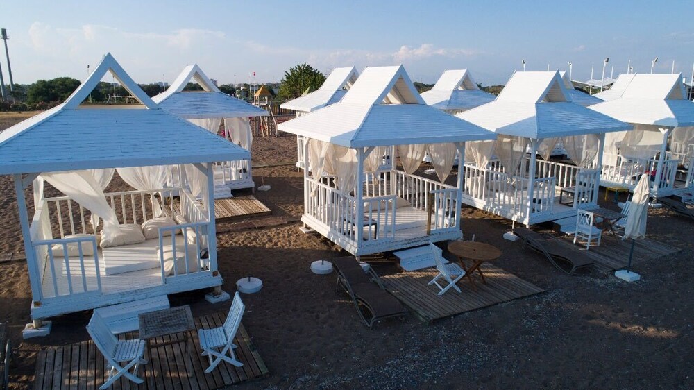 Book Lara Hadrianus Hotel In Antalya Hotels Com