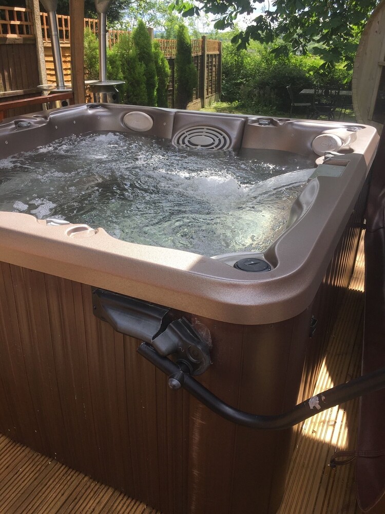 The Dog And Partridge Country Inn Ashbourne Info Photos Reviews Book At Hotels Com