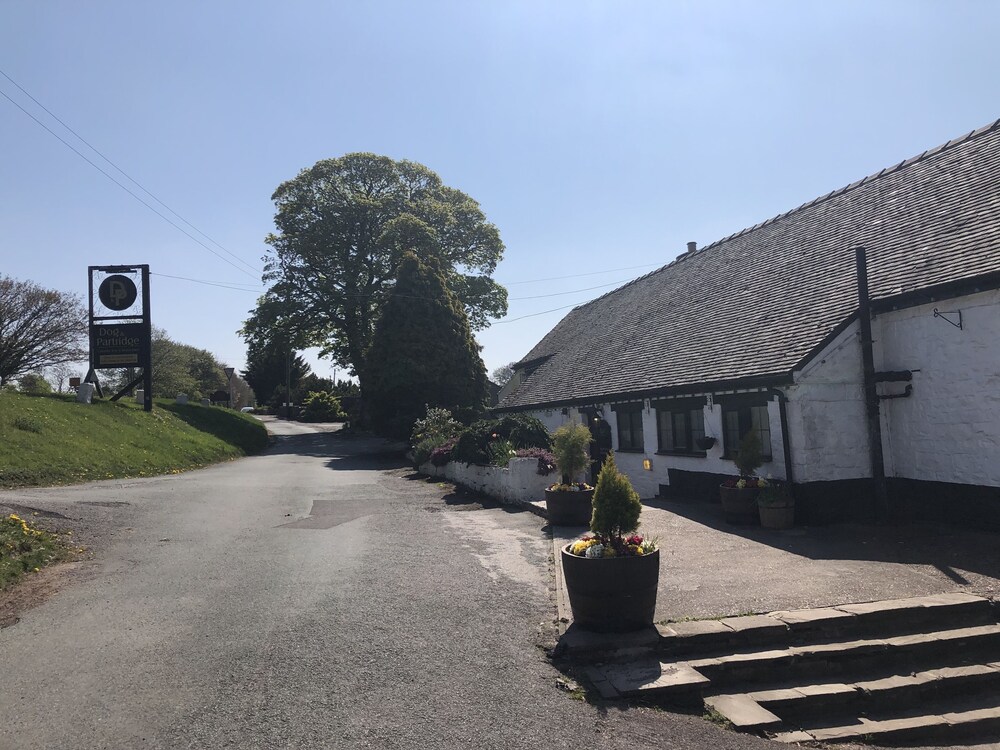 The Dog And Partridge Country Inn Ashbourne Info Photos Reviews Book At Hotels Com