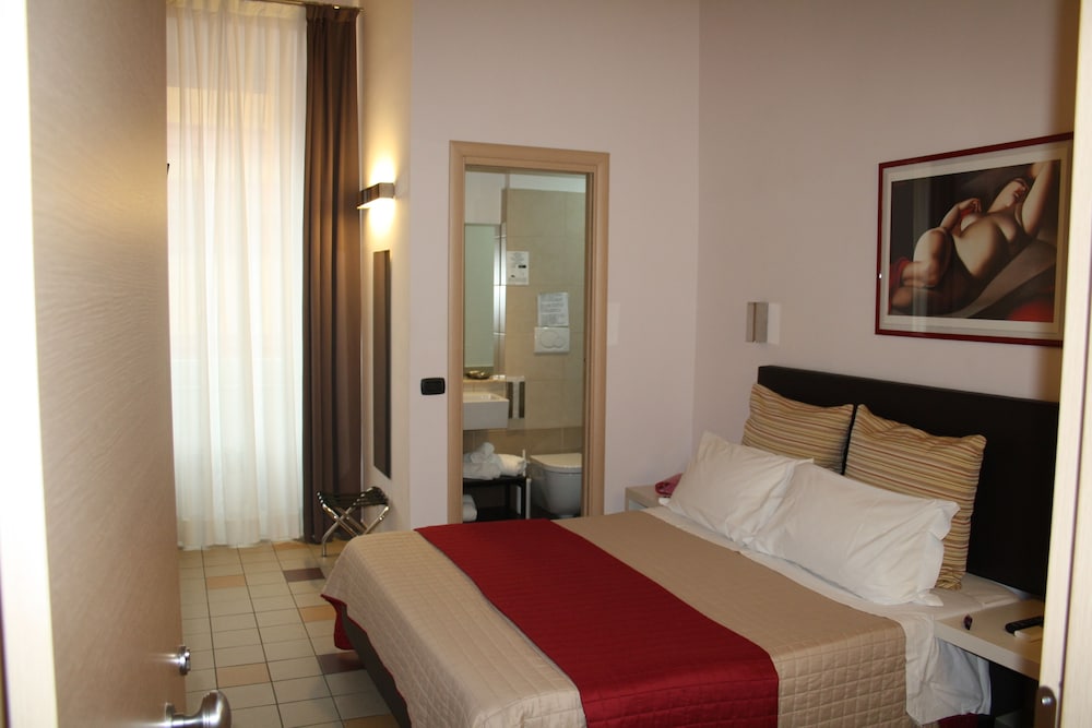 Rooms For You In Rom Hotels Rooms For You Rom