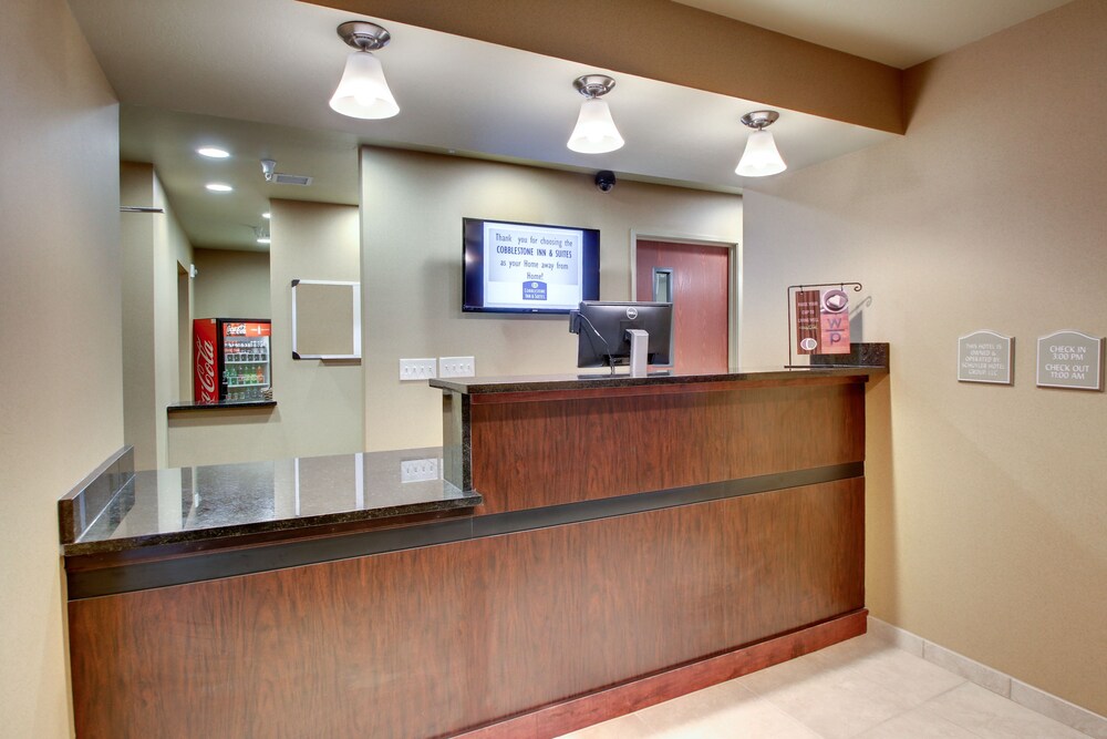 Book Cobblestone Inn Suites Schuyler Ne In Hotels Cobblestone Inn Suites Schuyler Ne Lobby