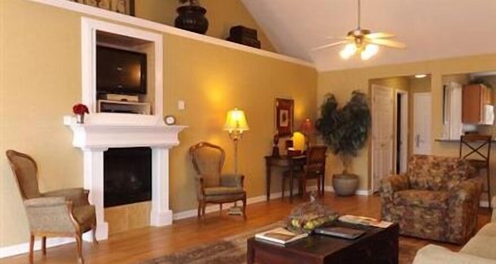 Book Club Wyndham Villas At Fairfield In Villa Rica Hotels Com 1602 lakeview parkway, unit c. book club wyndham villas at fairfield