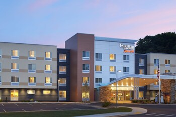 15 Closest Hotels To Hampshire College In Amherst