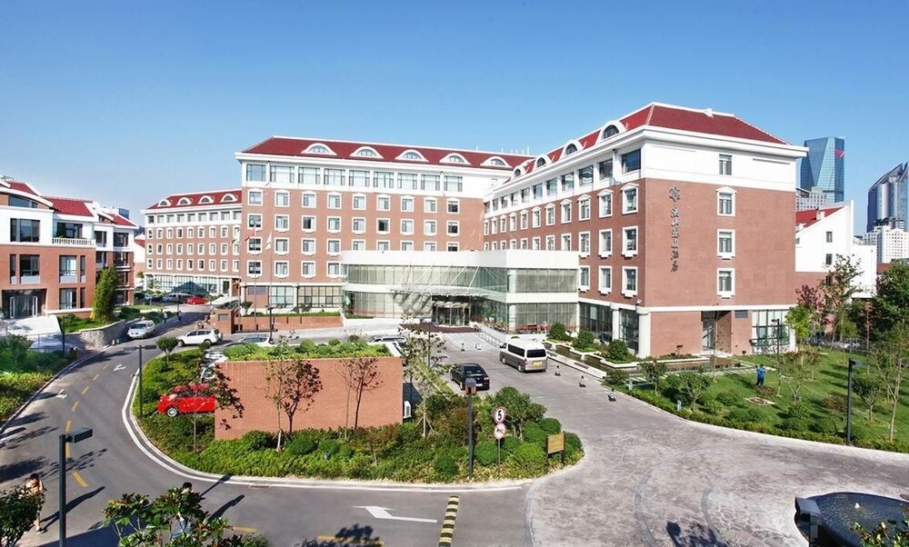 青岛湛山花园酒店, 青岛