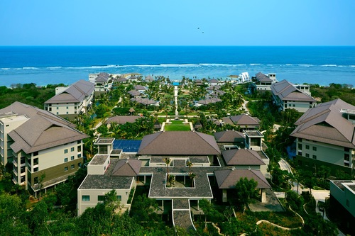 ザ リッツ カールトン バリ ヌサドゥアのビーチフロントに位置するホテル 宿泊予約はホテルズドットコム