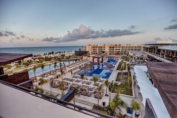 Фото Royalton Riviera Cancun Resort & Spa - All Inclusive в в Канкуне