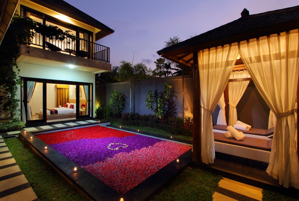 Book Agata Villas In Seminyak Hotels Com
