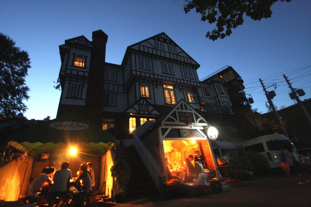 ニセコペンショングランパパ 倶知安 の宿泊予約 ホテルズドットコム