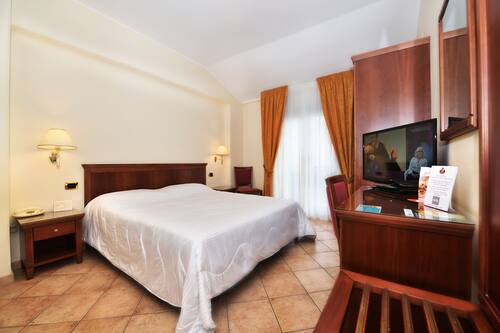 غرفه نوم لميس