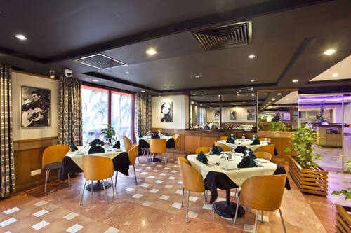 Book The Peninsula Chittagong In Chittagong Hotels Com Book The Peninsula Chittagong In Chittagong Hotels Com