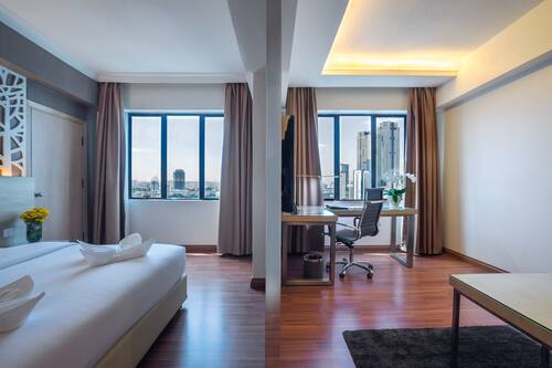 Book Crystal Crown Hotel Petaling Jaya In Petaling Jaya Hotels Com Book Crystal Crown Hotel Petaling Jaya In Petaling Jaya Hotels Com