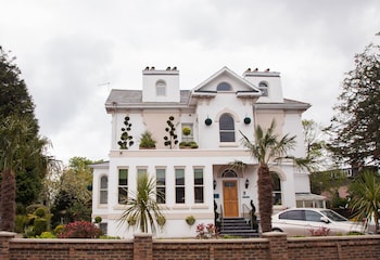 Picture of Washington House Hotel in Bournemouth