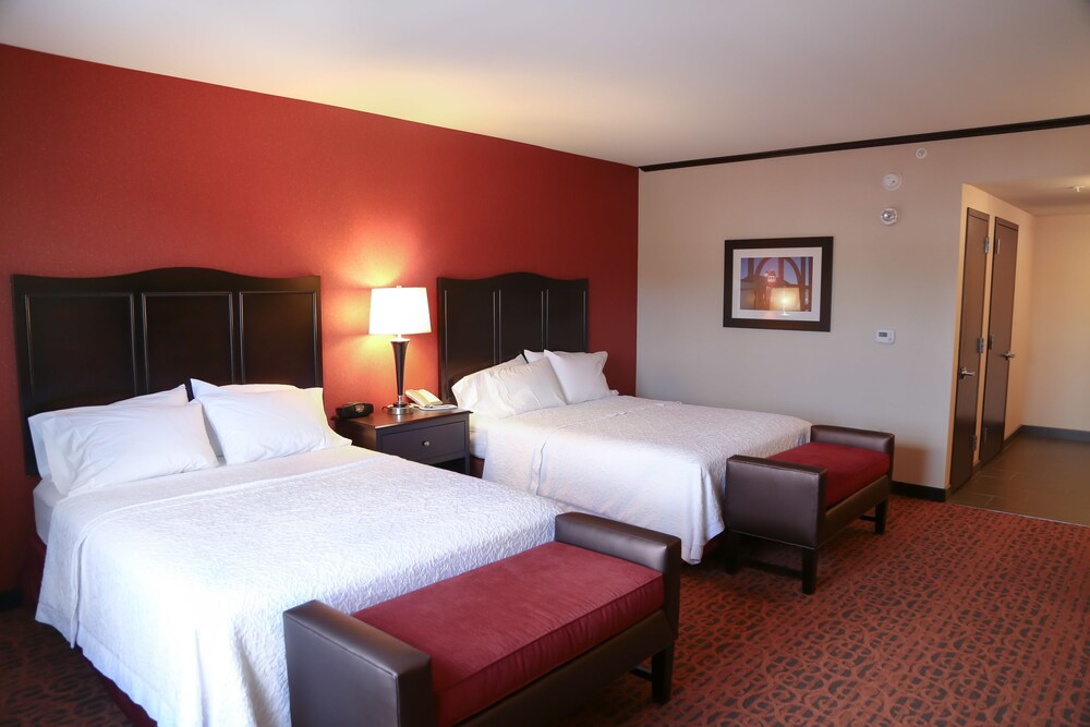 Book Hampton Inn Lewiston Auburn In Hotels Hampton Inn Lewiston Auburn