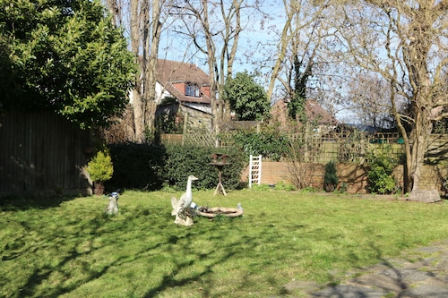 Book Manor House London In London Hotels Com