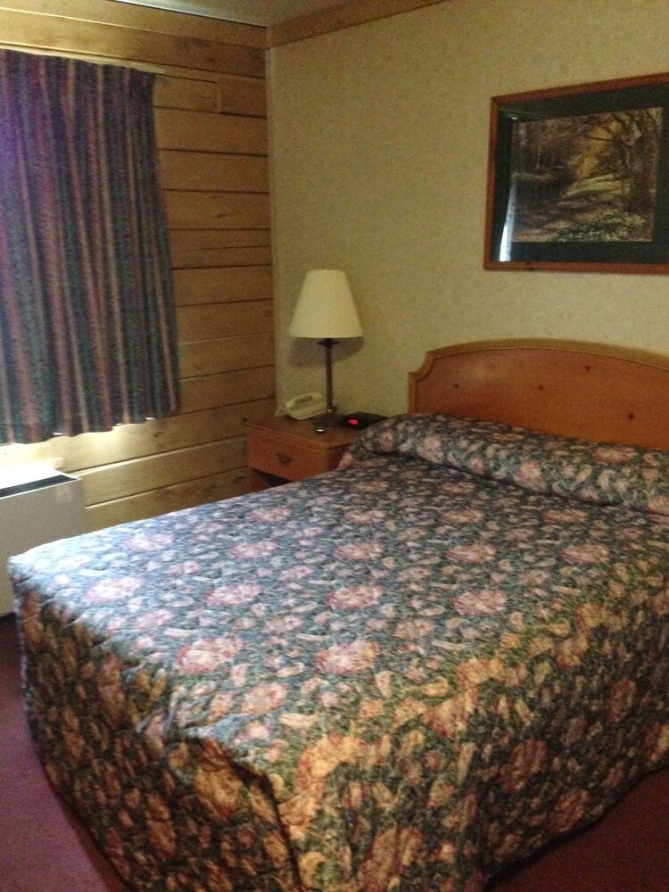 Paddle Wheel Inn Oregon United States Of America Oregon Hotel Discounts Hotels Com