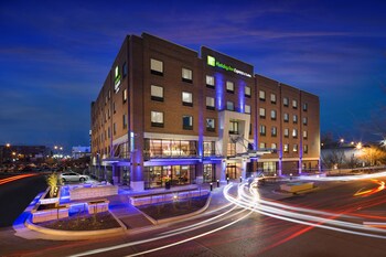 15 Closest Hotels To Chesapeake Energy Arena In Oklahoma City 15 Closest Hotels To Chesapeake Energy Arena In Oklahoma City