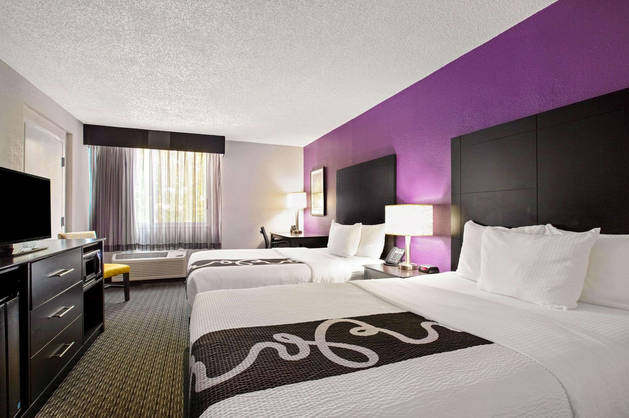 La Quinta Inn & Suites by Wyndham Miami Lakes