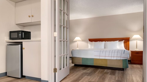 La Quinta Inn by Wyndham Columbus Airport Area