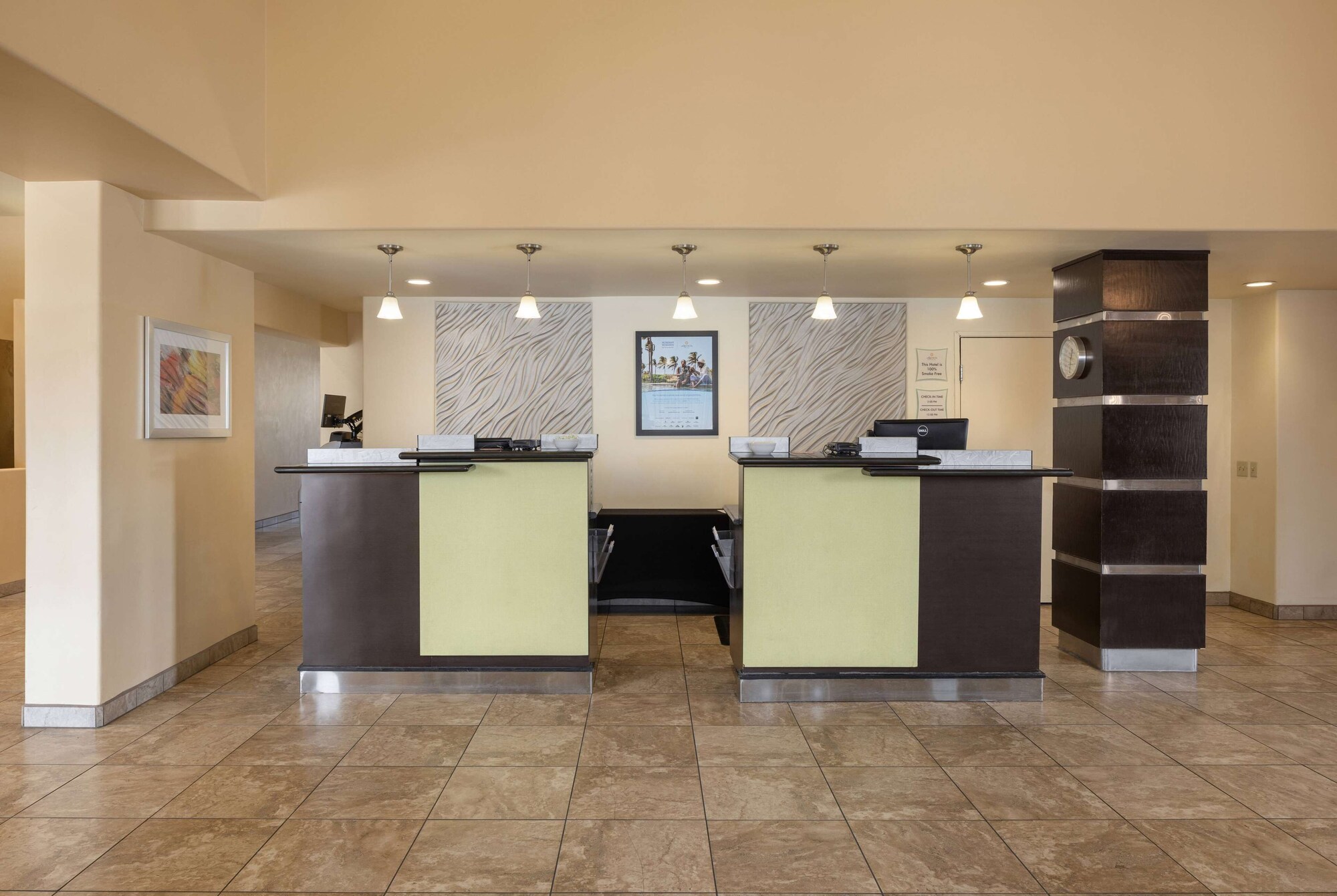 La Quinta Inn & Suites by Wyndham Tucson - Reid Park