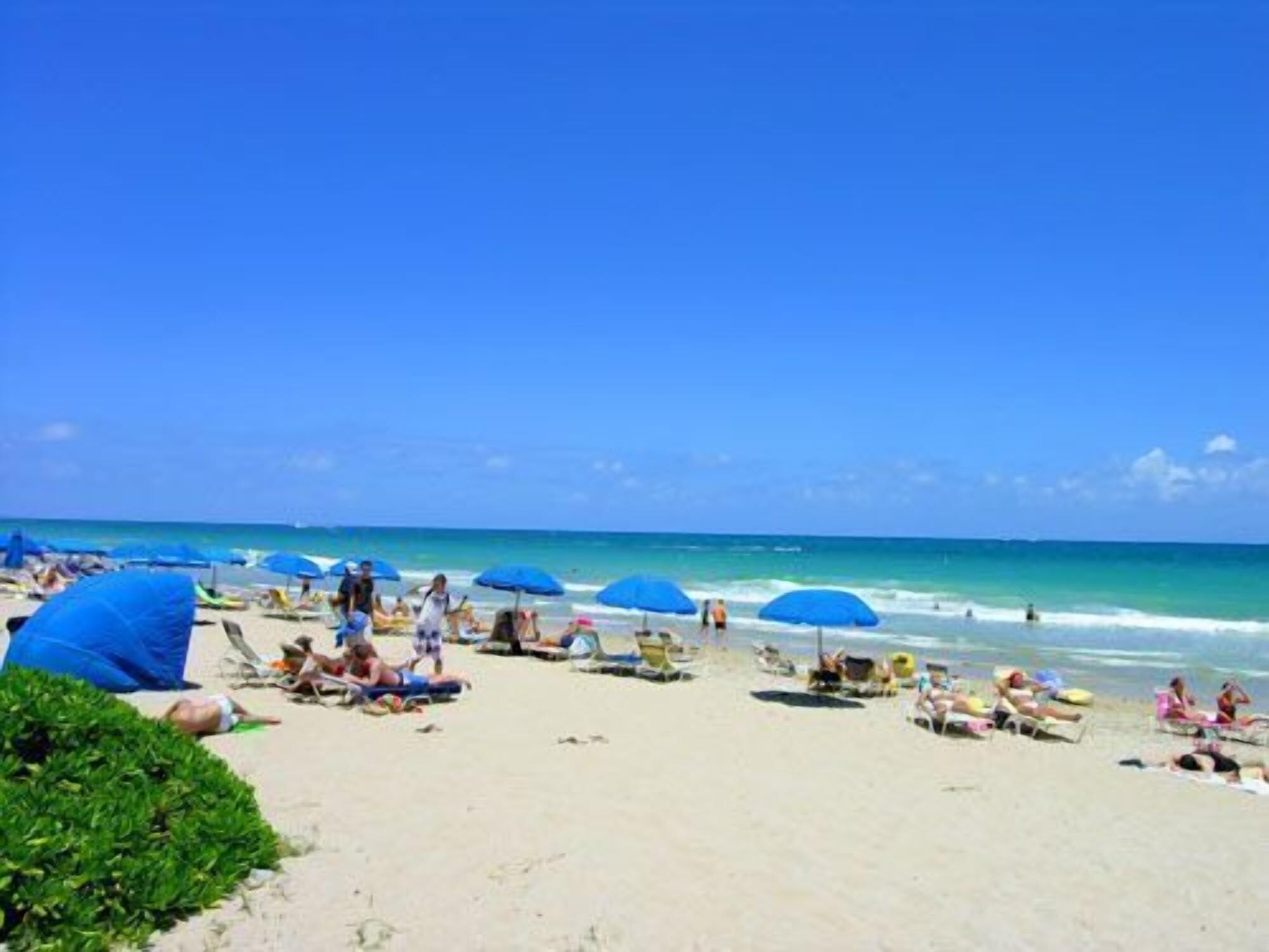 Ocean Manor Beach Hotel