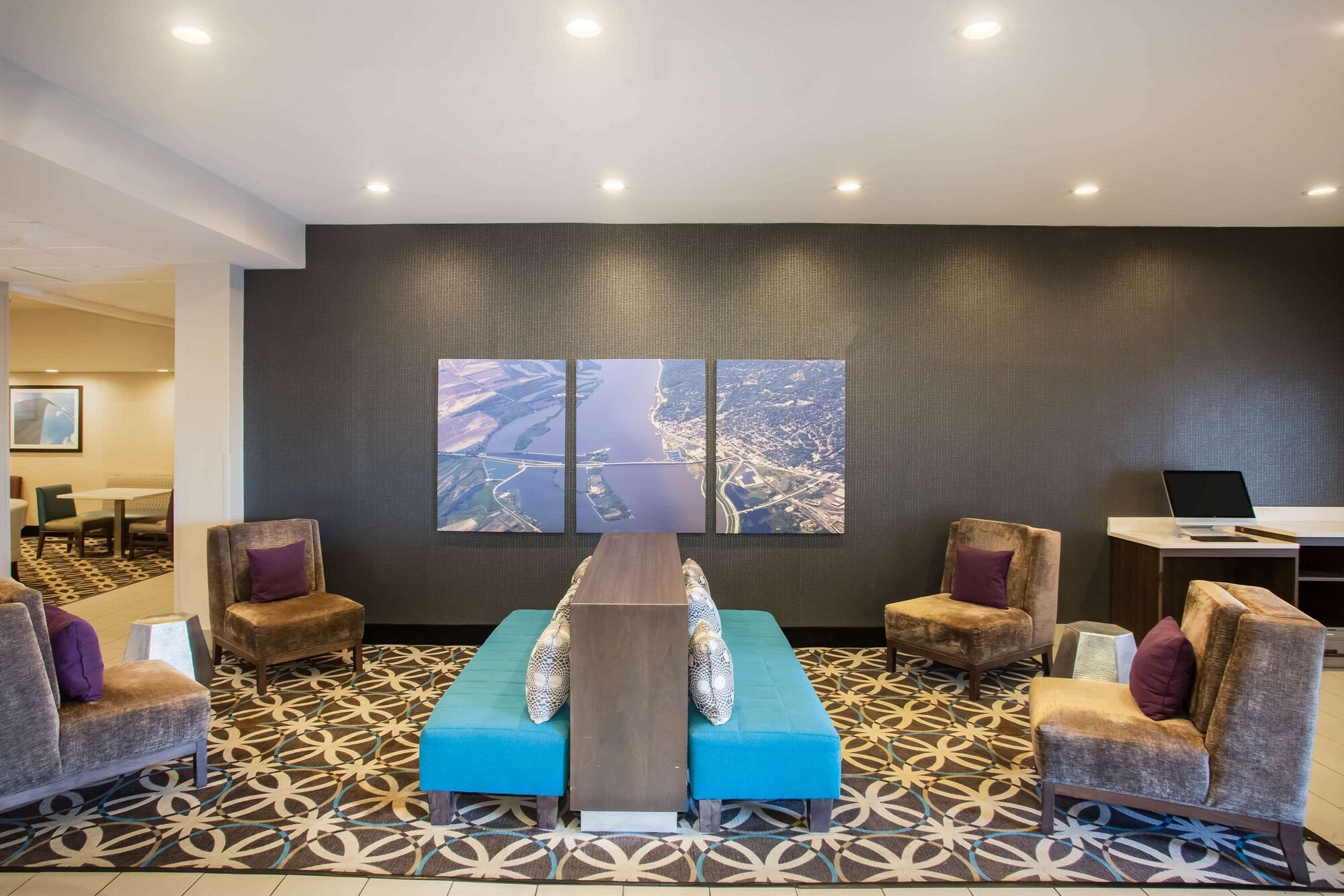 La Quinta Inn & Suites by Wyndham Pontoon Beach