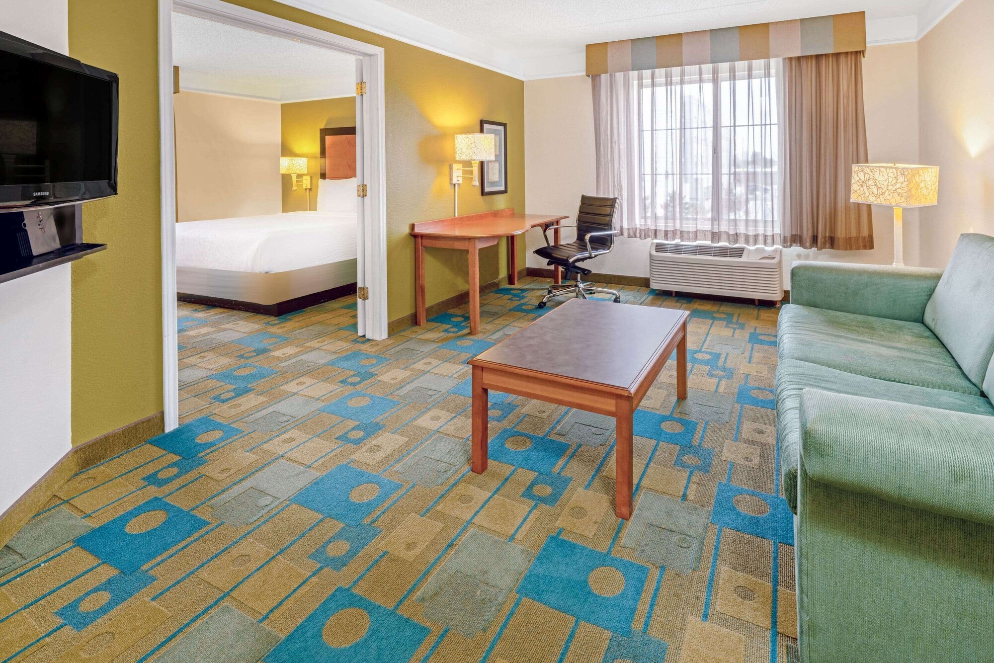 La Quinta Inn & Suites by Wyndham Salt Lake City Airport